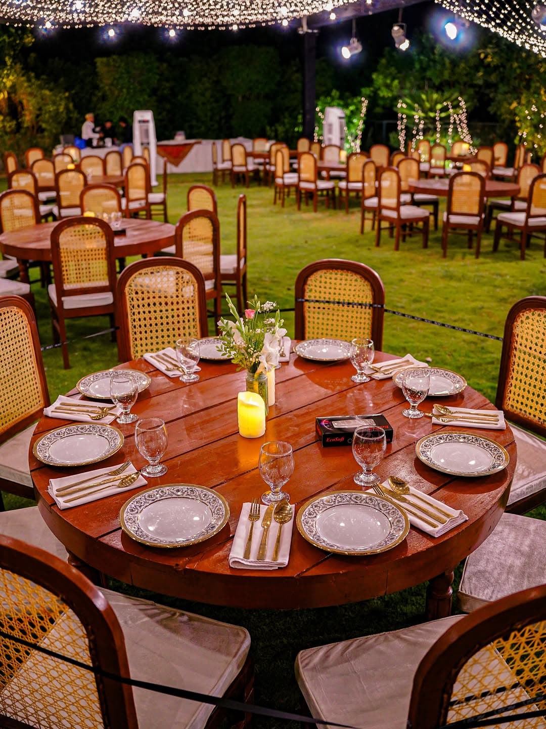 Wedding table setting